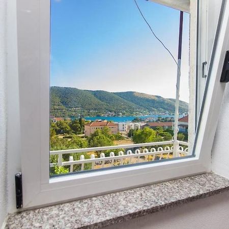 Apartman Belakusic 1 Grebastica Exterior photo