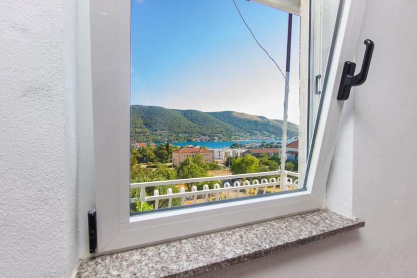 Apartman Belakusic 1 Grebastica Exterior photo