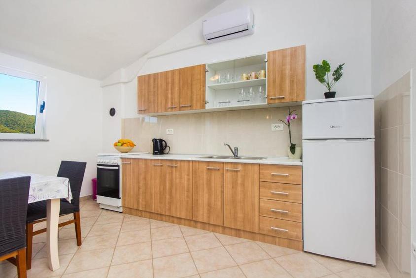 Apartman Belakusic 1 Grebastica Exterior photo